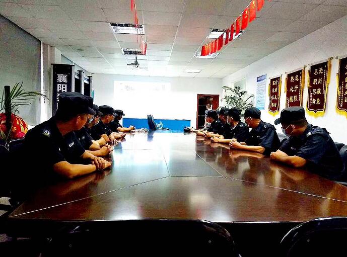 襄陽安保禮儀到底有沒有必要？聽說保安素質(zhì)都很低下？錯！大錯特錯！