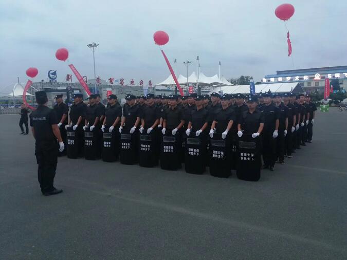 襄陽(yáng)保安招聘公司安防愛(ài)飛客活動(dòng)現(xiàn)場(chǎng)