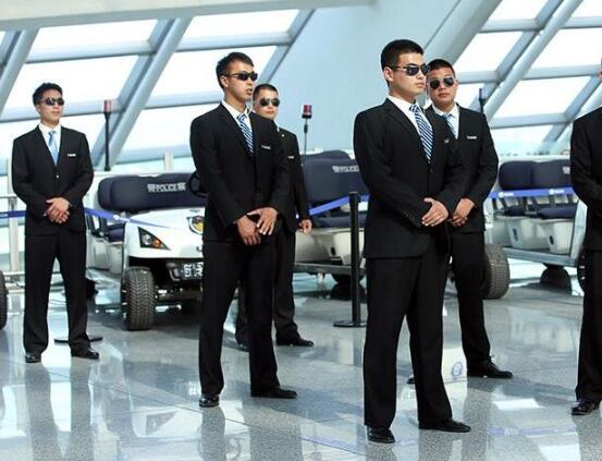 私人保鏢為何發(fā)展如此迅速，襄陽(yáng)獵鷹保安告訴您？