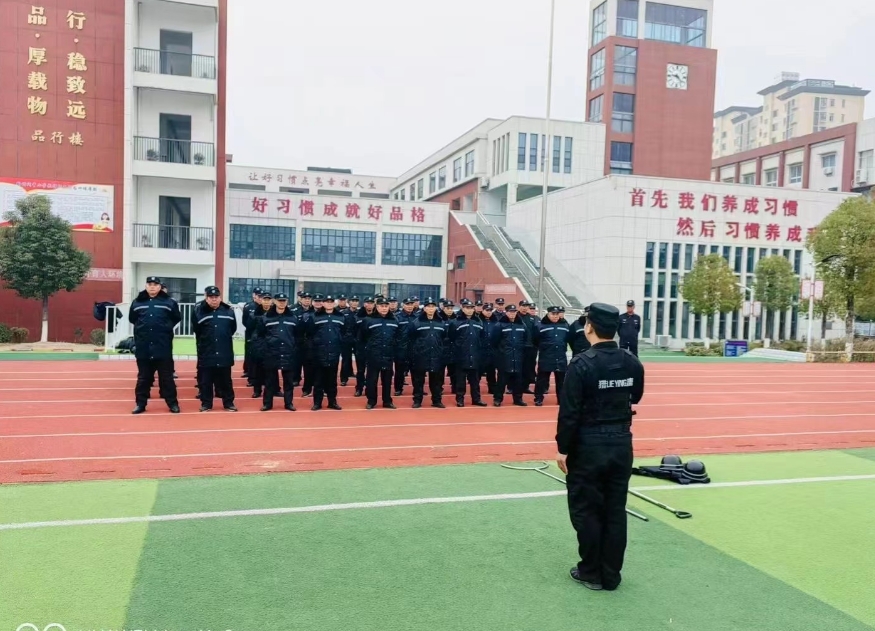 獵鷹保安分批給所有安保人員開(kāi)展聯(lián)動(dòng)培訓(xùn)